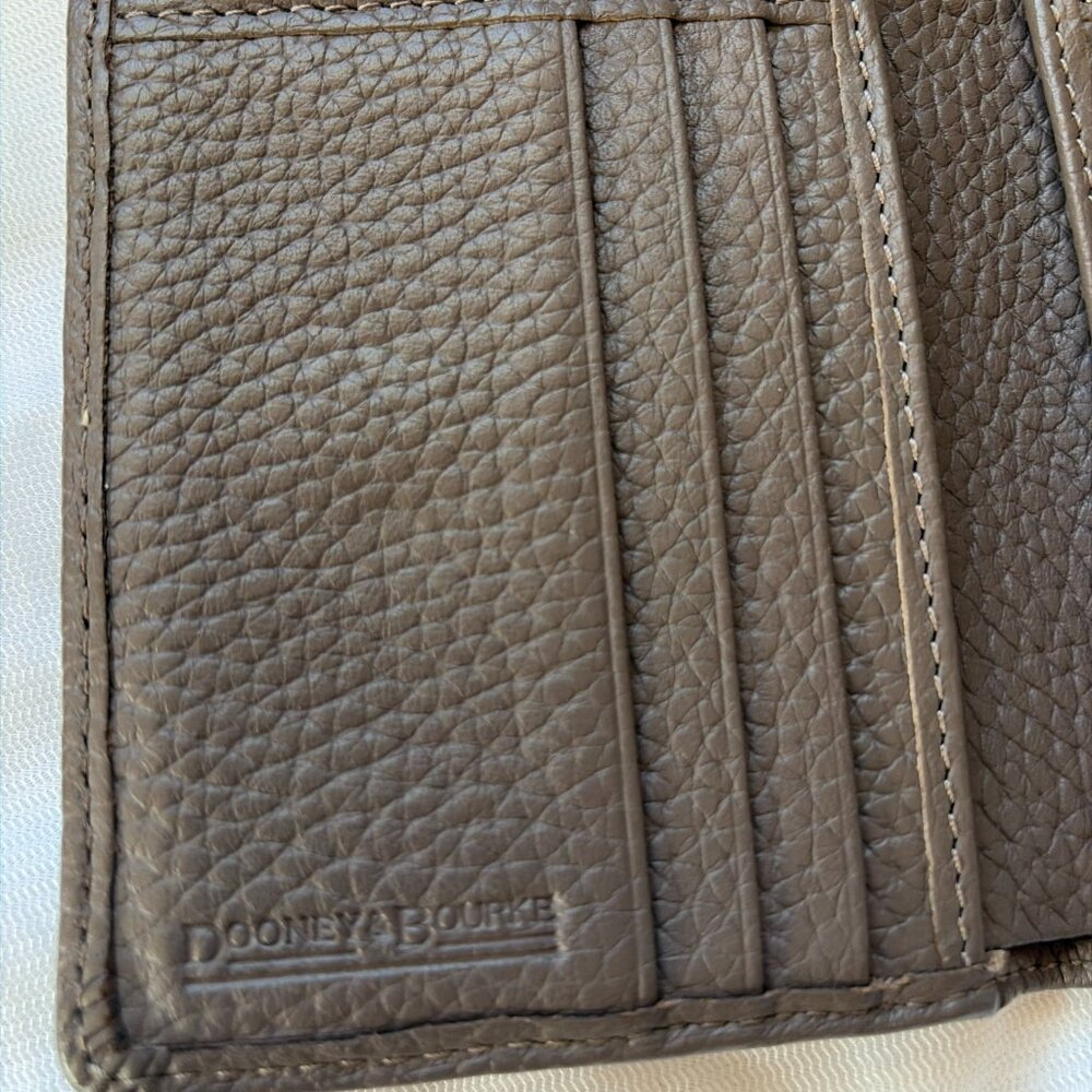 DOONEY & BOURKE Dark Olive/Greyish Pebble Grain Wallet - Picture 5 of 5